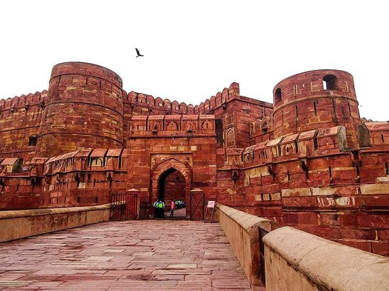 Visit Agra Fort