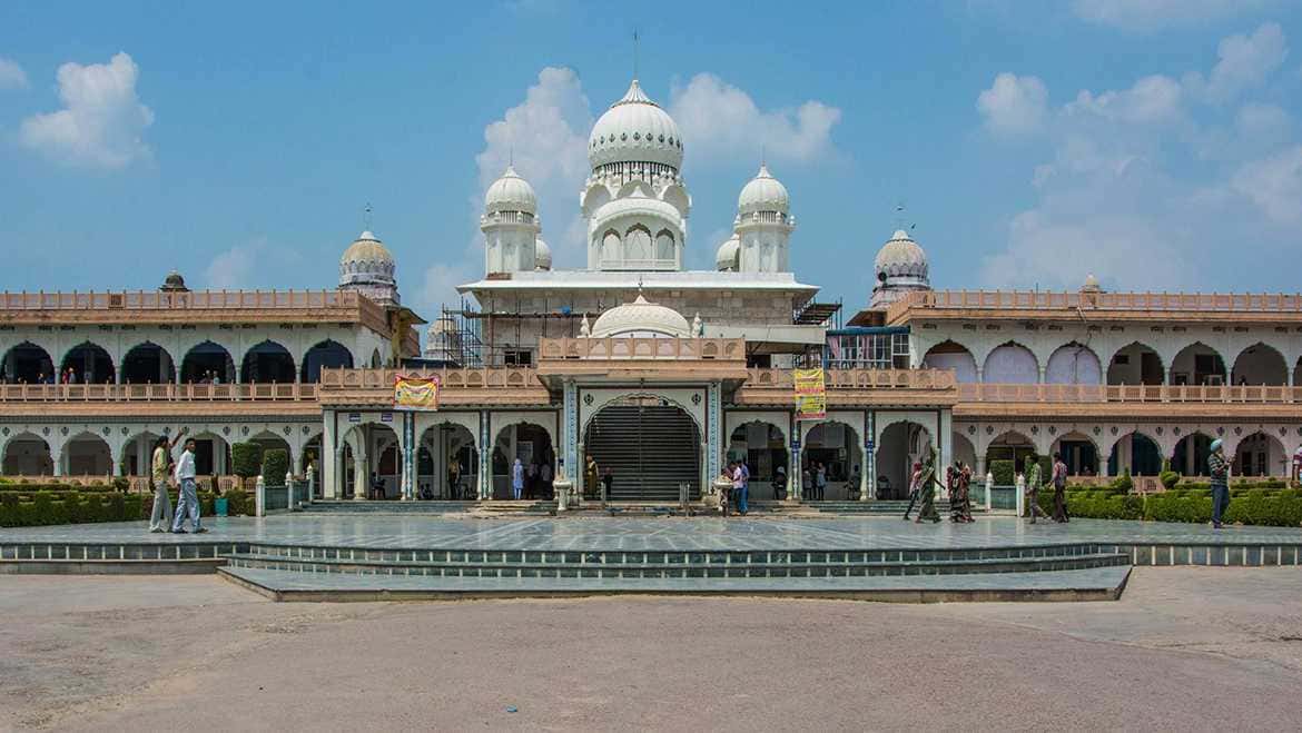 Visit Gurudwara Guru Ka Taal