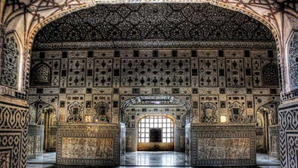 Visit The Shish Mahal (The Glass Palace)