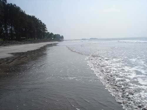 Visit Varsoli Beach