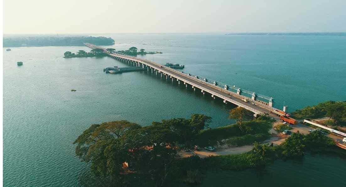 Visit Thanneermukkom Bund