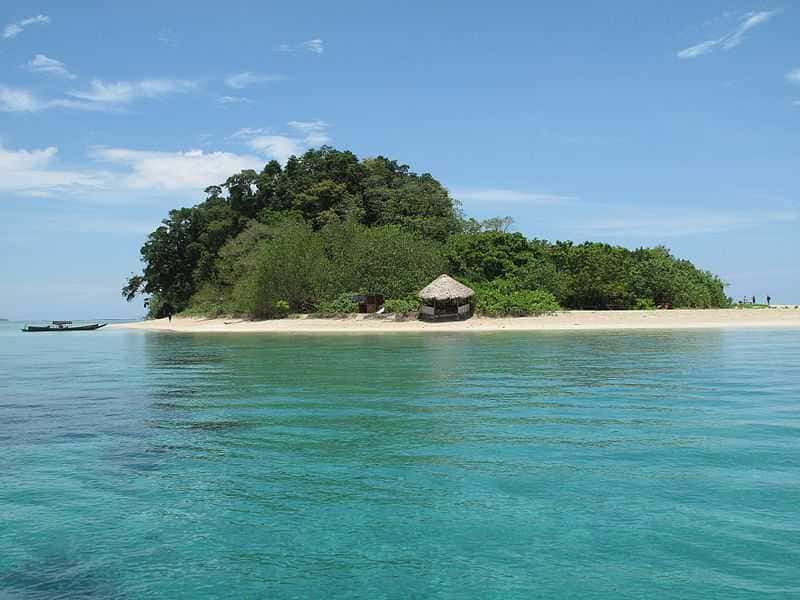 Visit Jolly Buoy Island