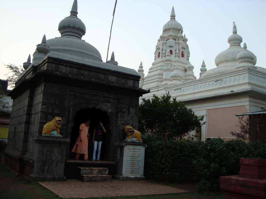 Visit Kadyavarcha Ganapati