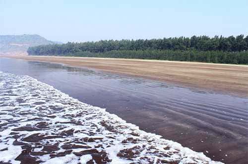Visit Kelshi Beach