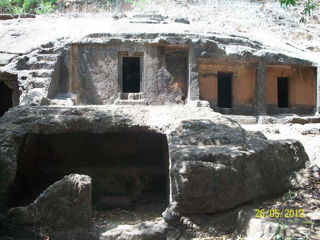 Visit Panhalakaji Caves