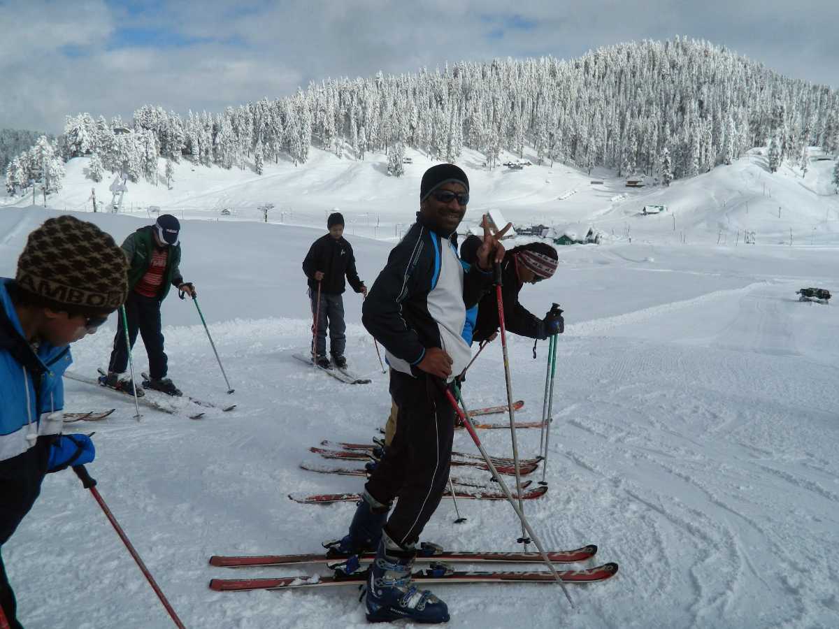 Visit Gulmarg Ski Shop