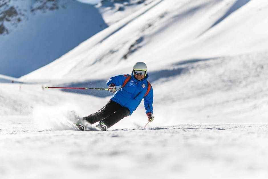 Visit Skiing in Gulmarg