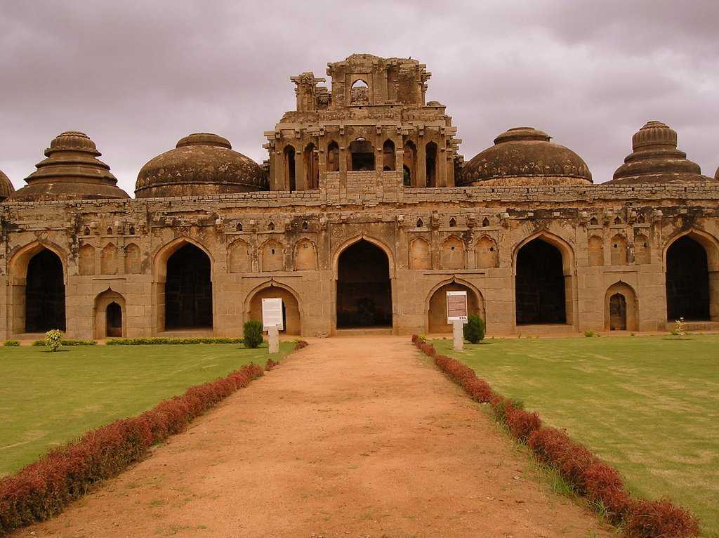 Visit Elephant Stables
