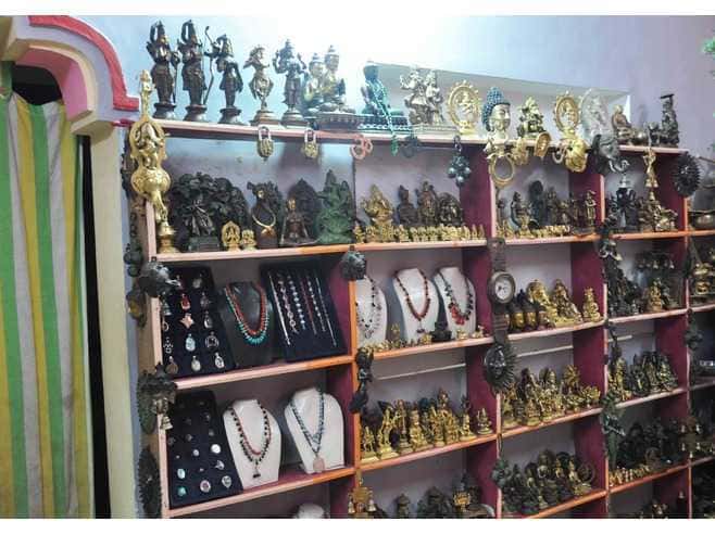Visit Shopping in Hampi