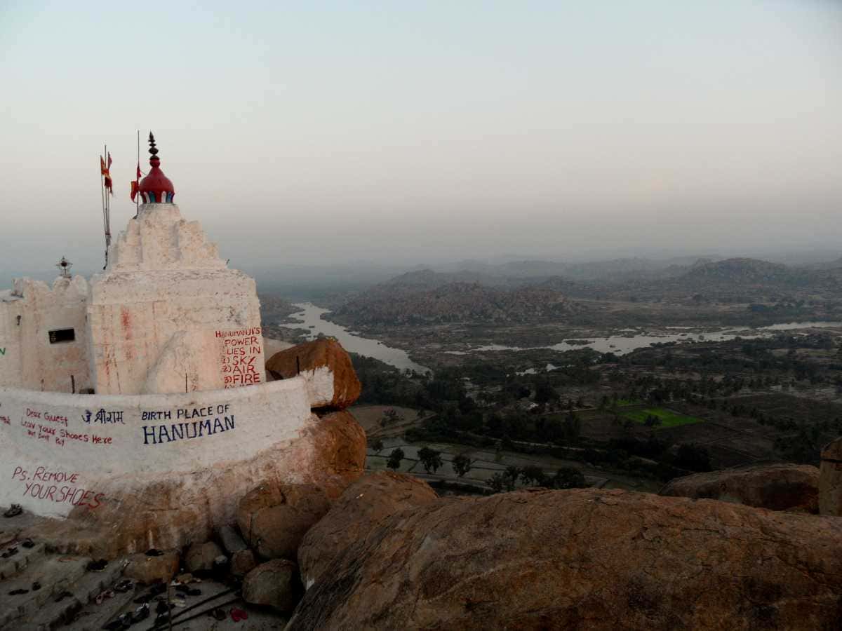 Visit Yantrodharaka Hanuman Temple