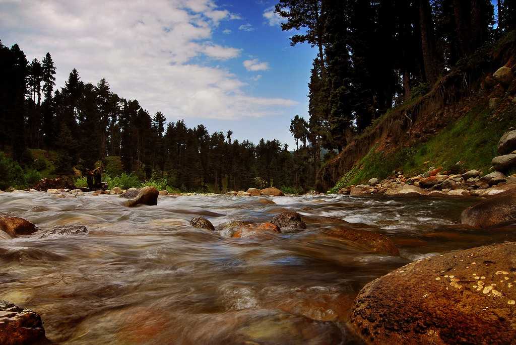 Visit Yusmarg