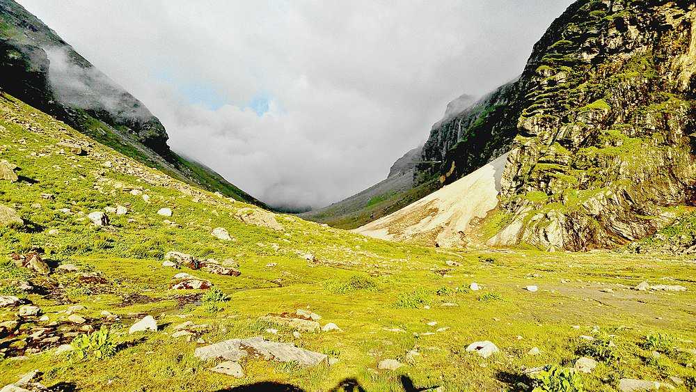 Visit Hampta Pass Trek