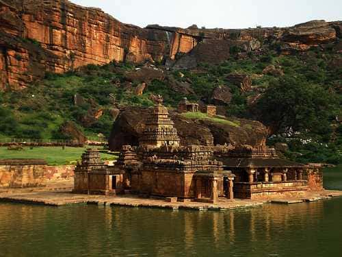 Visit Bhutnath temple