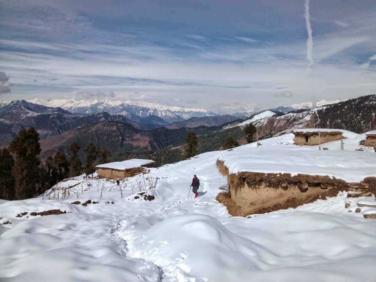 Visit Prashar Lake Trek