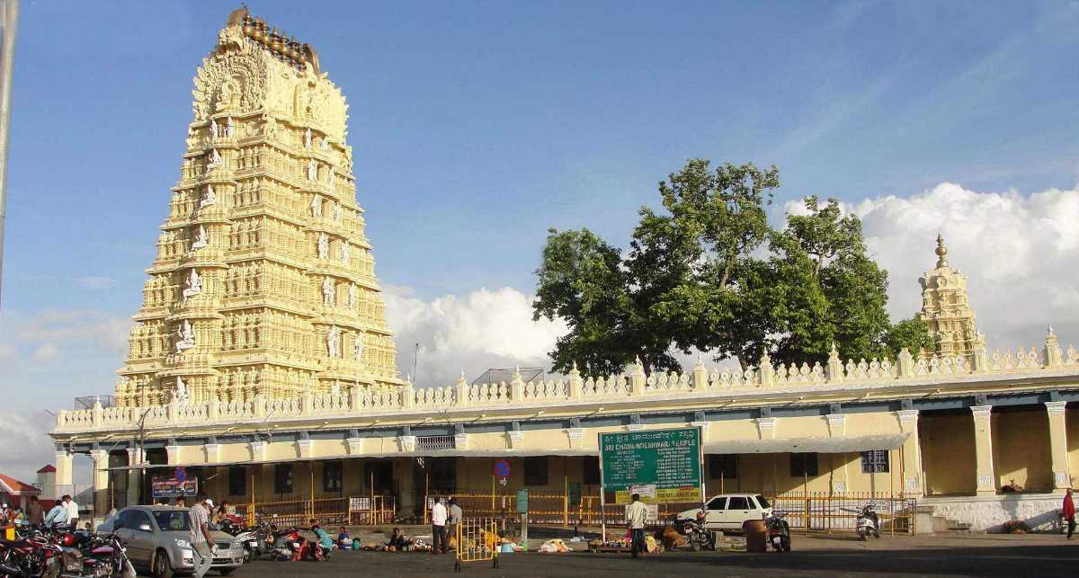 Visit Chamundeshwari Temple