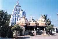Visit Neelakanteshwara temple