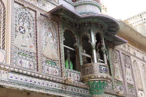 Visit Bada Mahal
