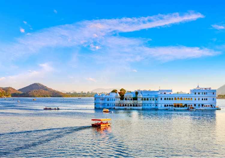 Visit Jag Mandir Palace