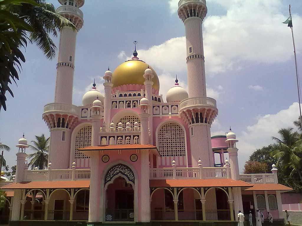 Visit Kaduvayil Juma Masjid
